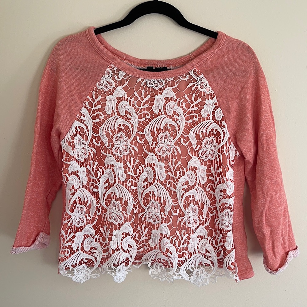 Pretty “Ultra Flirt” quarter sleeve lace blouse!